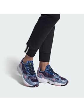 Adidas Woman’s Falcon Pink & Blue Patterned Chunky Sneakers / 7